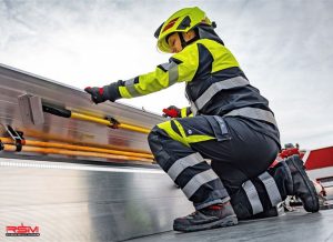 سبک ترین لباس آتشنشانی جهان توسط رزنباور عرضه شد