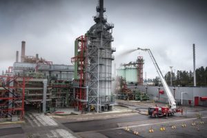 اطفای حریق صنعتی : سکوی‌ هوایی آتش نشانی ناجی عملیات اطفای حریق صنعتی