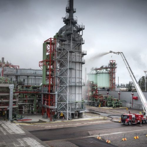 اطفای حریق صنعتی : سکوی‌ هوایی آتش نشانی ناجی عملیات اطفای حریق صنعتی