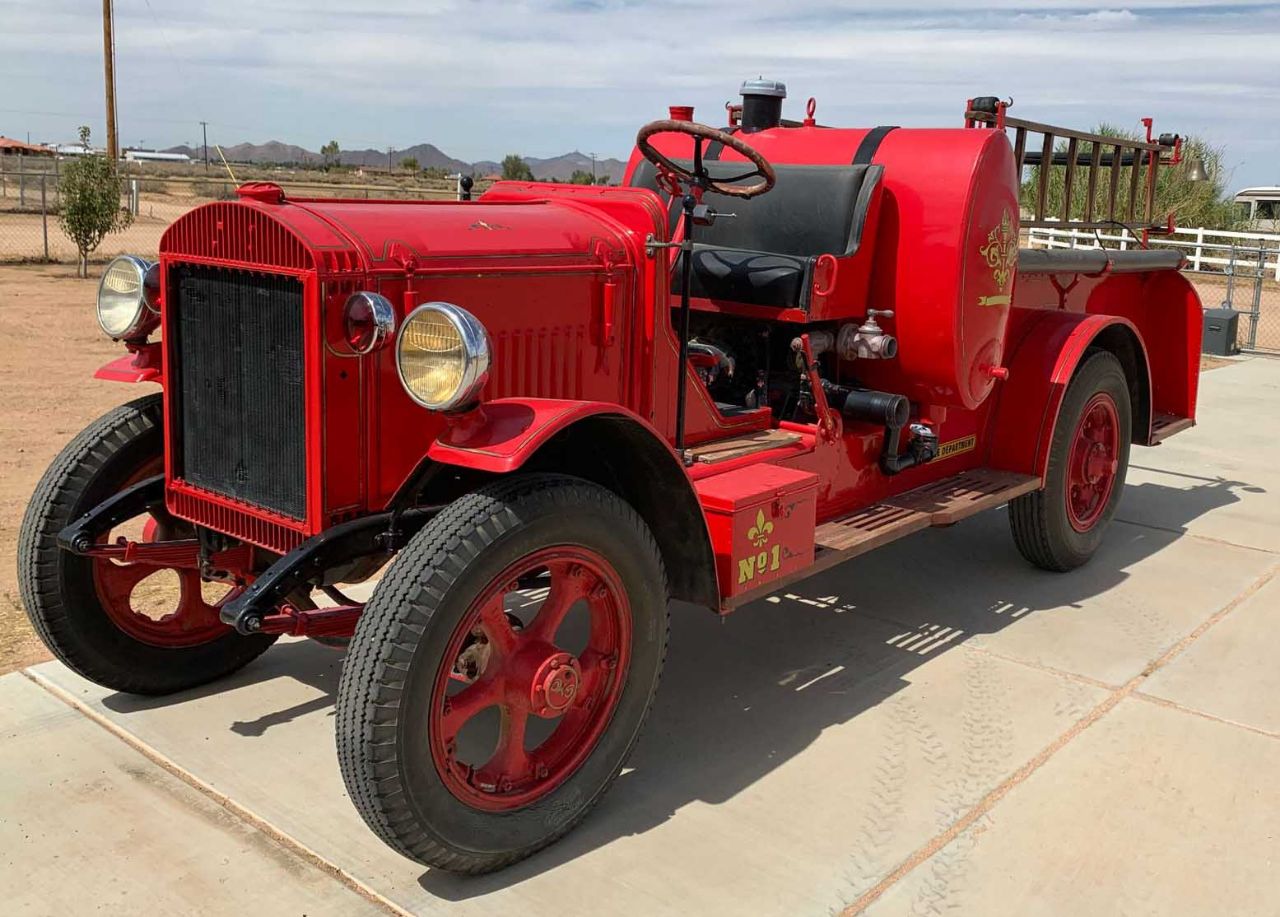 چرا خودروهای آتش‌نشانی قرمز هستند؟